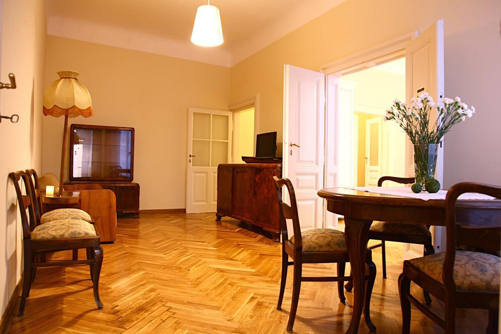 Muzyczny *